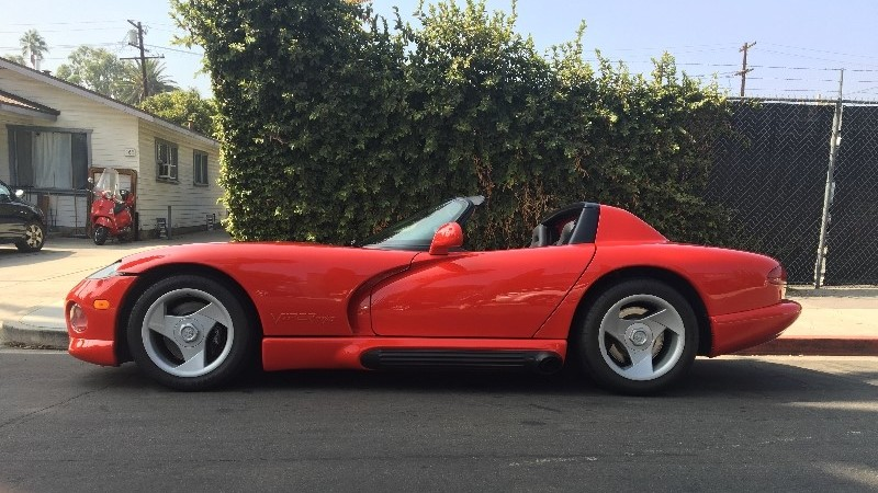 Illustration for article titled My Dream Dodge Viper Is for Sale but I'm Too Poor to Buy It